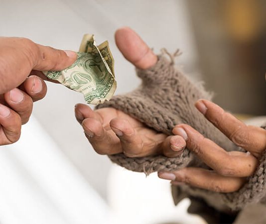 Dënimi i njerëzve në Ditën e gjykimi pse nuk japin Zekatin