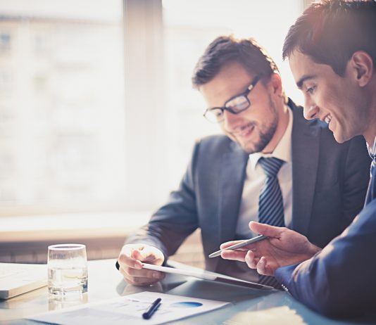 24 shprehje që duhet t’i thoni shpesh në punë