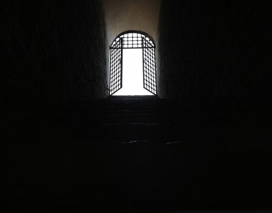 Lartësitë e madhështisë së njeriut, suksesi në ahiret