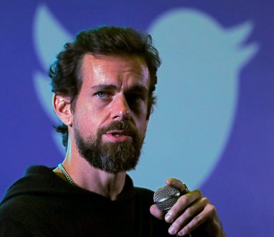 Themeluesi i Twitter: rrjetet sociale krijojnë varësi