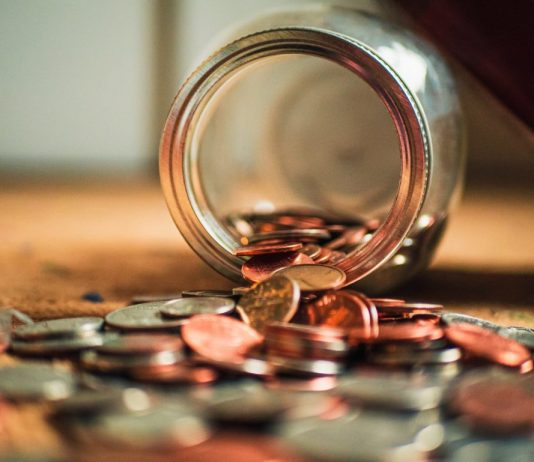 Zakonet e thjeshta që ju ndihmojnë të kurseni para