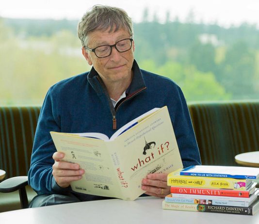 Bill Gates jep arsyet pse i do paratë