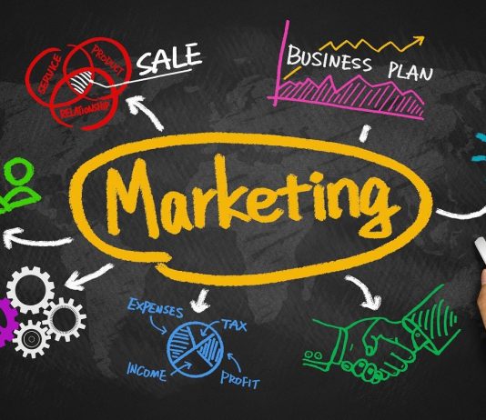 Këshilla për marketingun nga udhëheqës të IT-së