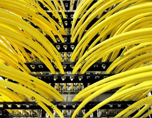 Inteligjenca artificiale zbulon COVID-19 përmes zërit