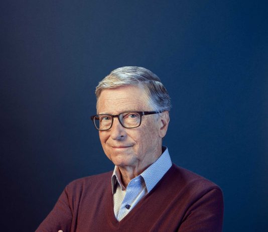 BILL GATES: TË RRITEN TAKSAT PËR TË PASURIT