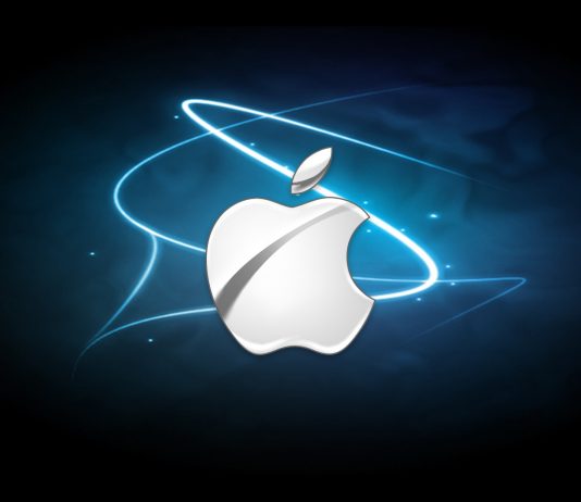 Apple mbush 45 vjeç, nga origjina e emrit te themeluesi i tretë. Kuriozitete mbi historinë e saj