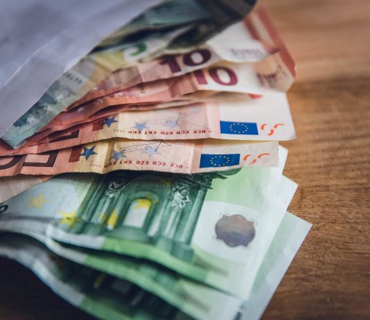 Korrupsioni në Ballkan vë në rrezik anëtarësimin në BE