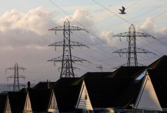 Europa dhe Britania e Madhe përballen me krizën dimërore të energjisë, ndërsa rritja e çmimit të gazit intensifikohet