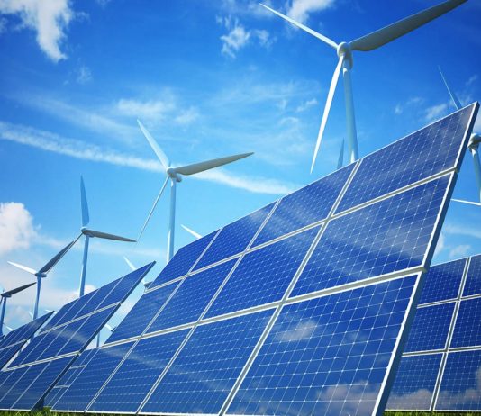 Njeriu më i pasur i Indisë investon 80 miliardë dollarë në energjinë e gjelbër