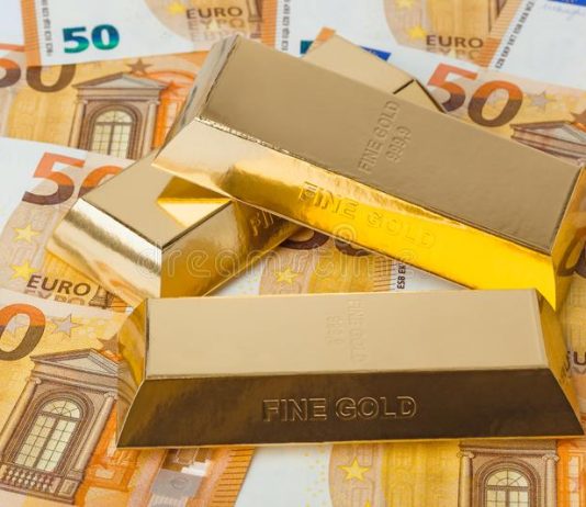 Ata që s’mund ta blejnë arin, e ndërrojnë