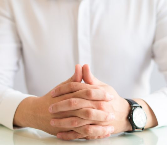 Çfarë duhet të thoni kur nuk dini si t’i përgjigjeni një pyetjeje në një intervistë pune?