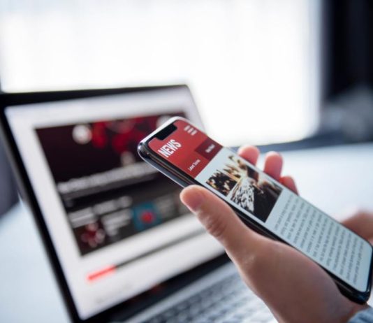 A ju stresojnë lajmet? Ja cilat janë 4 mënyrat për të mbrojtur shëndetin tuaj mendor