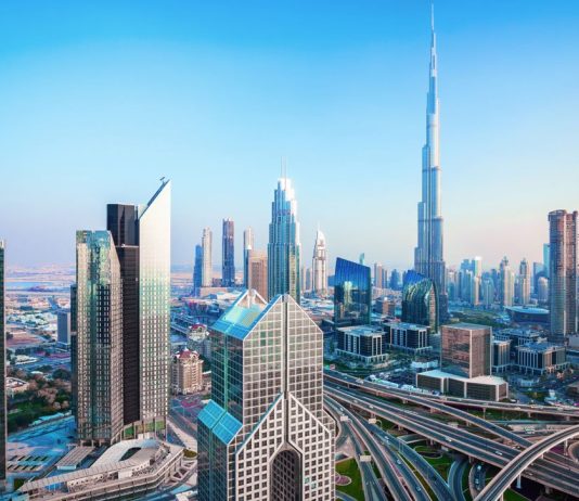 Aktiviteti biznesor në ekonomitë më të mëdha të botës arabe përmirësohet ndjeshëm në shkurt
