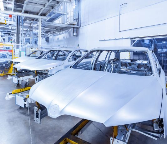 Si po goditet industria evropiane e makinave nga lufta në Ukrainë