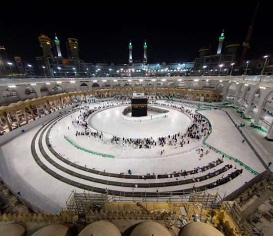 Itikafi rifillon në Xhaminë e Madhe të Arabisë Saudite pas dy vitesh pauzë