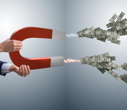 Për 30% të familjeve kosovare gjysma e të hyrave mujore shkon në pagesën e kësteve kreditore