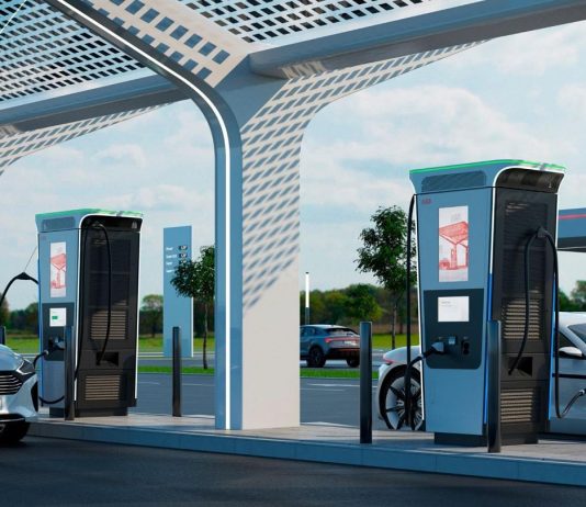 Një makinë elektrike që karikohet për 15 minuta – Nissan dhe NASA në krijim të teknologjisë për baterinë