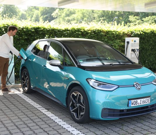 Vetëm makina elektrike? Gjermania nuk është dakort