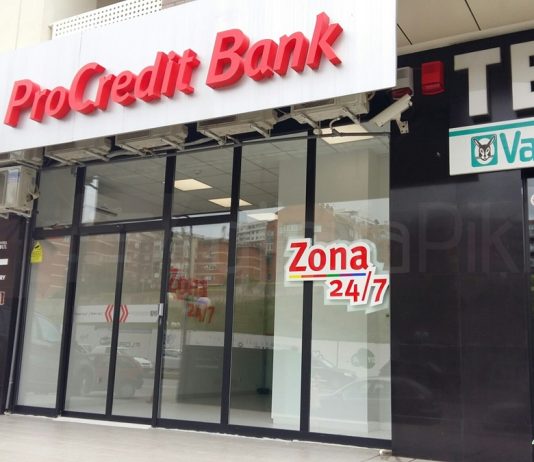 ProCredit Bank detyrohet ta kthejë paditësen në punë dhe t’ia paguaj 26,021.00 euro