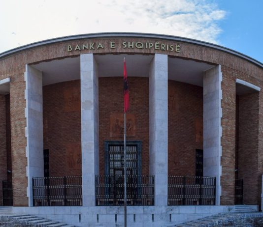 KE: Shqipëria me borxhin publik më të lartë në rajon, Kosova më të ulëtin