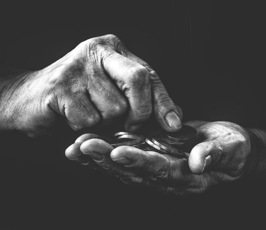 Rritet numri i personave që përballen me uri në botë