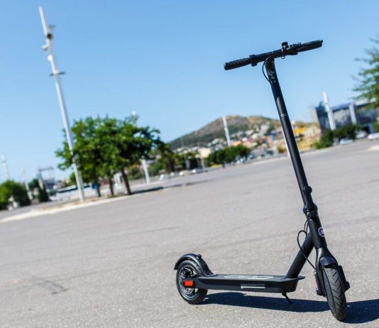Ndalohet përdorimi i trotinetëve elektrikë në sheshet e Prishtinës