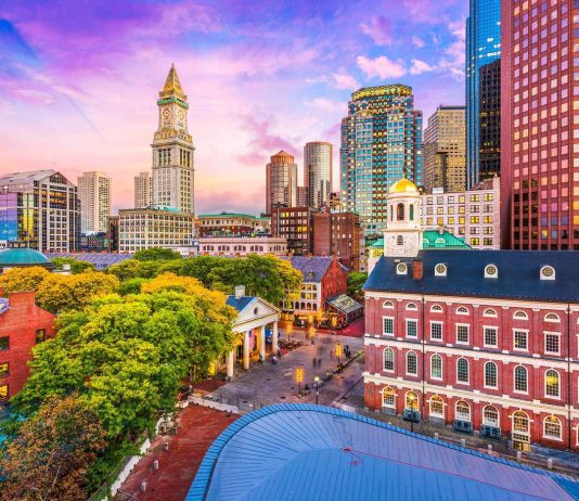 Më shumë para në buxhet se sa parashikimi, si shtetet po ua kthejnë ato qytetarëve