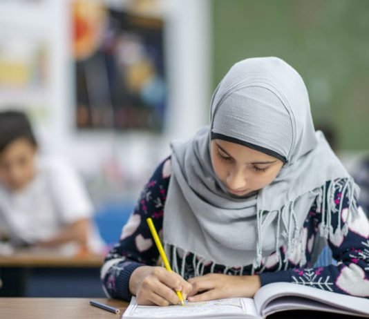 Pritet ndryshimi i udhëzimit administrativ për shaminë