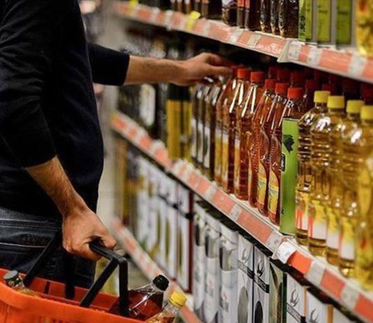 ‘Kërcejnë’ sërish çmimet: Vaji shkon afër 3 euro litri, vezët 4.23 euro kompleti