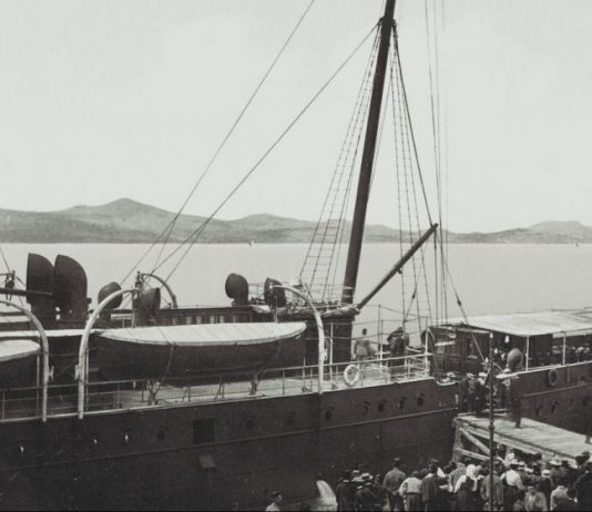 Anija e Ismail Qemalit në një monedhë Austriake