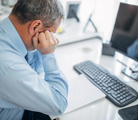 Punonjësit kanë nevojë për më shumë mbështetje për mirëqenien e tyre tani, sesa gjatë pandemisë