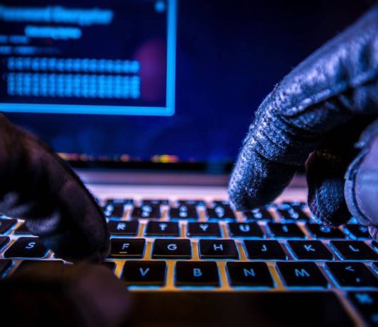 Hakerët vazhdojnë t’ia ‘zbrazin’ llogaritë bankare bizneseve në Kosovë