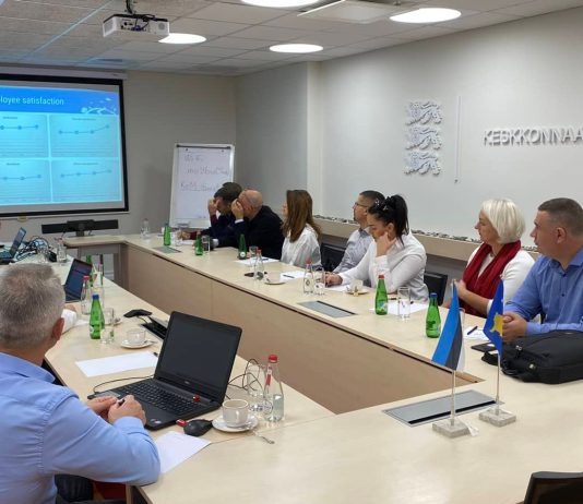 Kosova përfiton nga përvoja e Estonisë në menaxhimin e mbeturinave