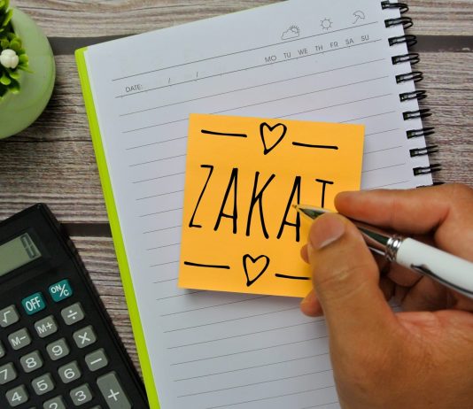 A më takon ky zekat që t’ia jap vëllait për borxhin që i kam?