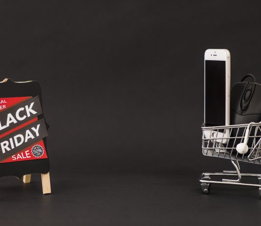 Amerikanët rekord shpenzimesh për “black Friday”