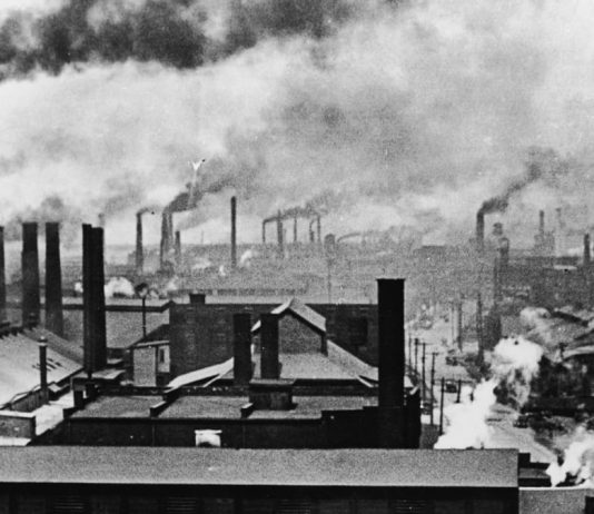 Historia e industrisë