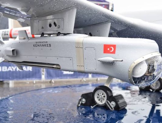 Baykar në TEKNOFEST Istanbul prezantoi smart raketën Bayraktar KEMANKES