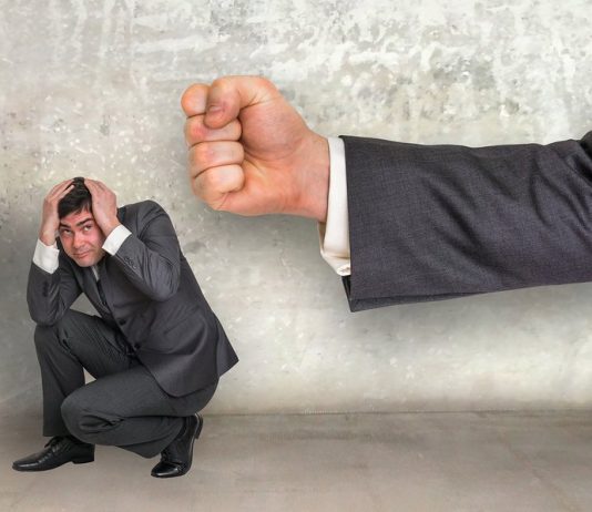 6 shenja treguese të një lidershipi të keq