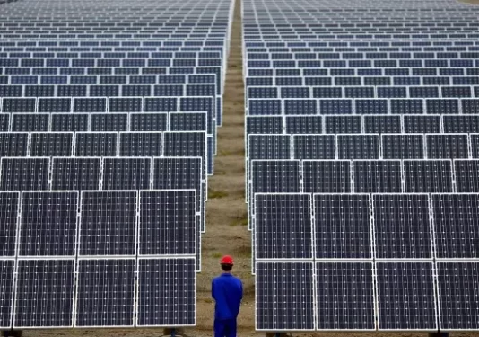 Energjia, ç’synohet nga era dhe dielli deri 2030-ën?