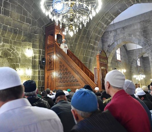 Dispozita e shitblerjes në kohën e Namazit të Xhumasë