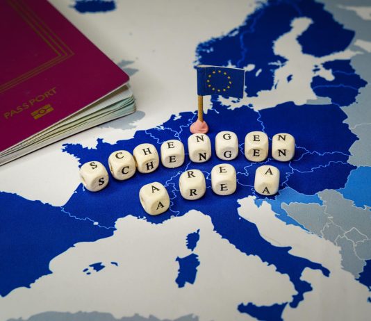 Ndalim deri në 10 vite në zonën Schengen nëse punohet në “të zezën”