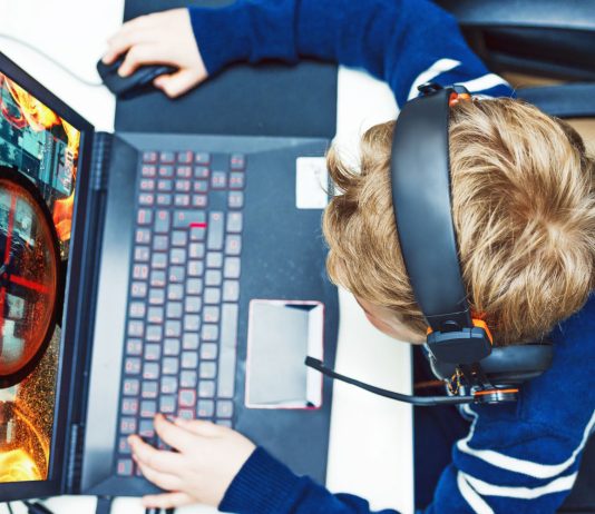 Efektet e lojërave elektronike te fëmijët dhe adoleshentët