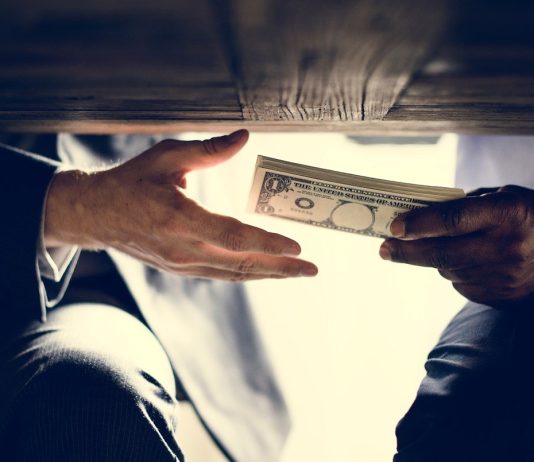 Vjedhja dhe Ryshfeti